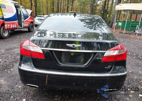 2013 Hyundai Genesis 5.0 R-Spec z USA, uszkodzony, nr VIN KMHGC4DH6DU219889